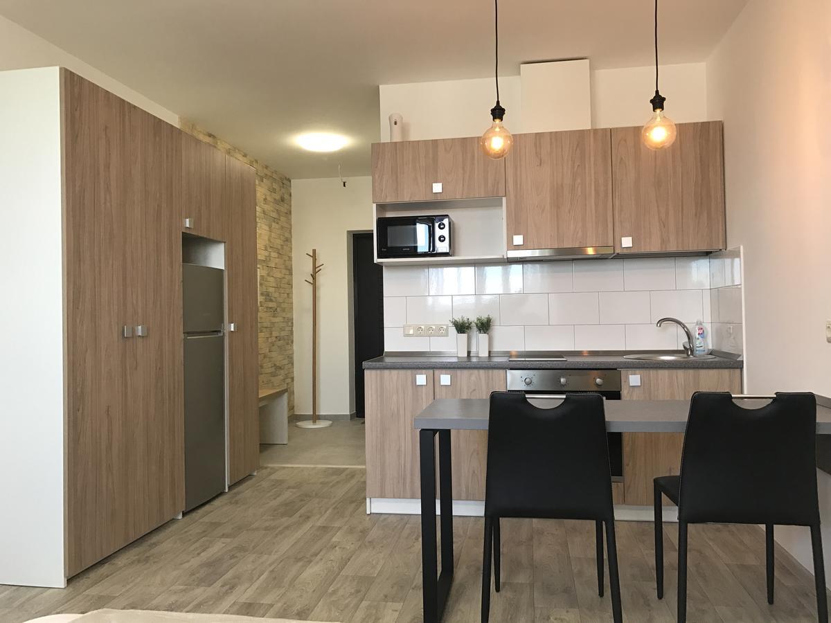 Святобор Lux Apartments Kyiv Exterior photo