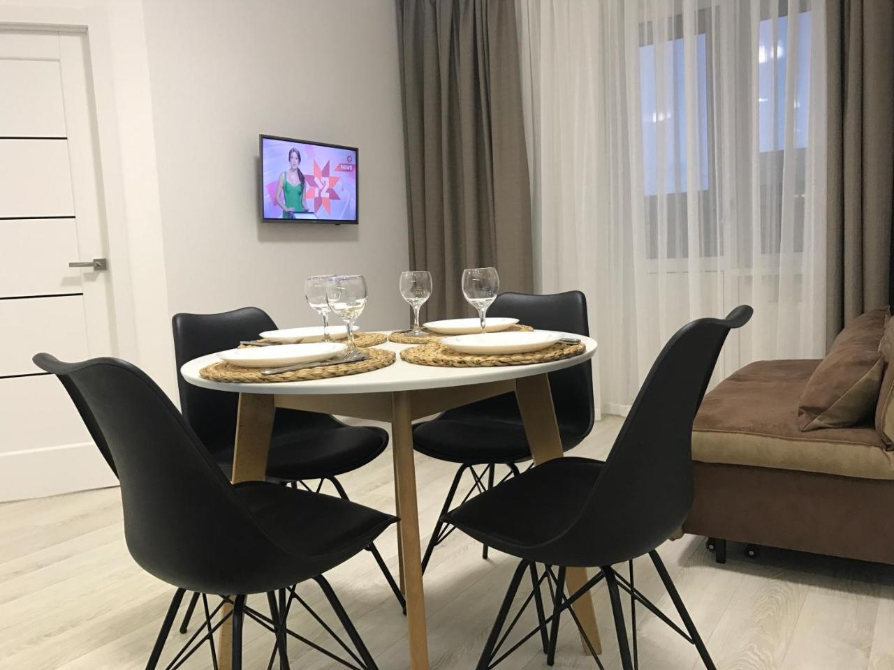 Святобор Lux Apartments Kyiv Exterior photo